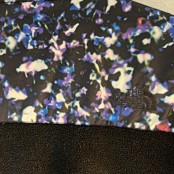 Excellent condition the north face size medium women’s coat - Picture 5 of 6